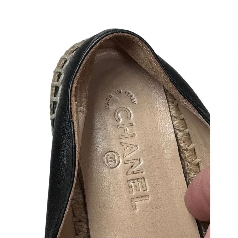 Chanel CC Lambskin Espadrilles 38 Black Leather Logo Flats‎ Slip On